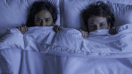 Wieder mehr Sex in der Beziehung zu haben, erfordert Arbeit und Willen zur Veränderung – eher neben dem als im Bett.