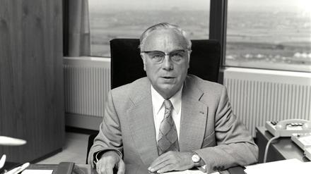 Karl Holzamer arbeitete von 1962 bis 1977 als Gründungsintendant des ZDF.