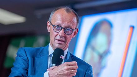 Friedrich Merz diskutiert beim Grundsatzkonvent auch mit dem Intellektuellen Ralf Fücks, der seit Jahren bei den Grünen ist.