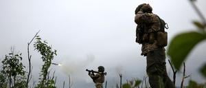 Ukrainische Soldaten in der Nähe von Bachmut.