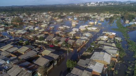 Die Luftaufnahme zeigt überschwemmte Straßen nach schweren Regenfällen in São Leopoldo im südlichen Bundesstaat Rio Grande do Sul.