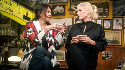 Geht weiter. Am 20. Juli ist Schauspielerin Iris Berben (links) bei „Inas Nacht“ zu Gast. 