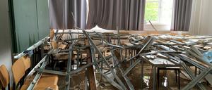 Der Seminarraum unter dem Rohrbruch wurde verwüstet – hier kam die Decke herunter.