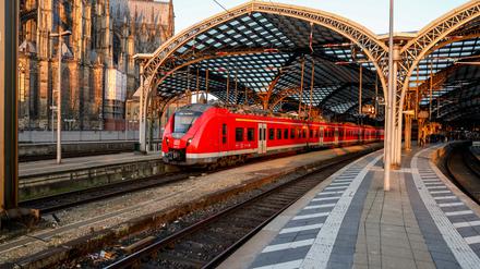 Statt eines unbefristeten Streiks sei auch ein Schlichtungsverfahren denkbar, teilt die EVG mit.