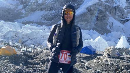 Die Berlinerin Katharina Kluge wanderte erst elf Tage auf die nötige Höhe und startete von dort den Lauf. 