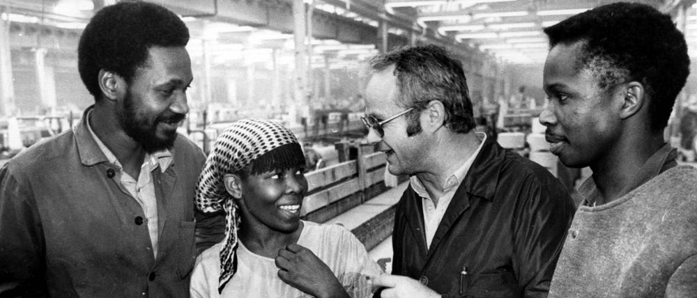 Mosambikanische Gastarbeiter 1979 im VEB Oberlausitzer Textilbetrieb Neugersdorf.