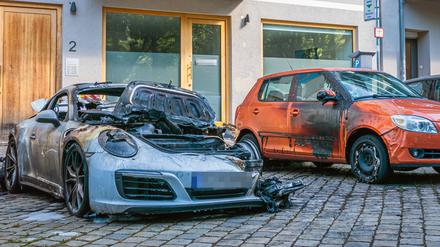 Archivbild: Beschädigte Autos in Berlin.