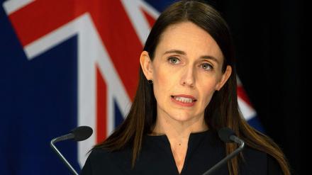 Jacinda Ardern schreibt ein Buch über ihre Erfahrungen.