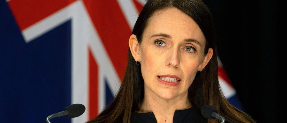 Jacinda Ardern schreibt ein Buch über ihre Erfahrungen.
