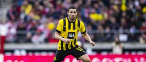 Raphaël Guerreiro wird in der kommenden Saison im Bayern-Trikot auflaufen.  