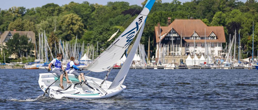 Das Seglerprogramm für Special-Olympics-Athleten wurde in den Vereinigten Arabischen Emiraten im Jahr 2018 aus der Taufe gehoben.
