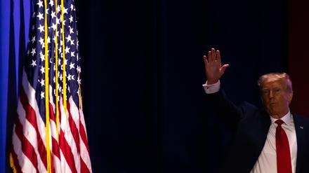 Donald Trump vor 3000 des Evangelikalen-Treffens in Washington, DC.