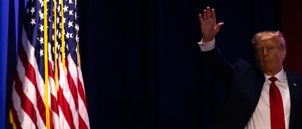 Donald Trump vor 3000 des Evangelikalen-Treffens in Washington, DC.