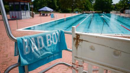 Im Freibad Pankow und auch im Neuköllner Sommerbad gab es in diesem Sommer bereits Vorfälle wie Schlägereien und pöbelnde Gruppen von Jugendlichen und jungen Männern, bei denen die Polizei anrücken musste. 