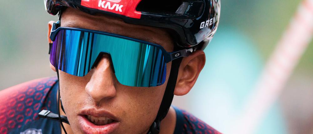 Egan Bernal fährt erstmals nach seinem schweren Sturz wieder bei der Tour de France mit.