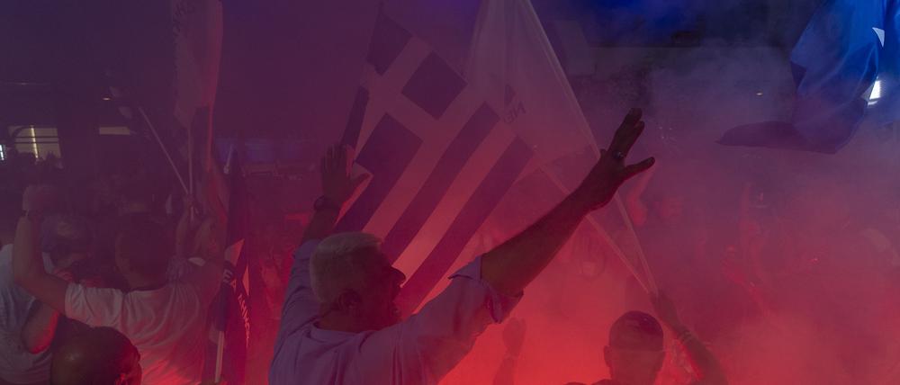 Die Regierungspartei „Neue Demokratie“ konnte die Wahl in Griechenland für sich entscheiden: Hier feiert Wahlsieger Kyriakos Mitsotakis.