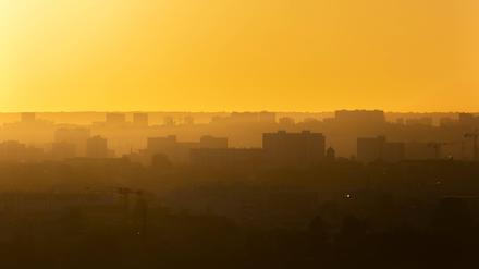 Nicht nur in der Region Paris könnte Hitze eine neue Wohnraumkrise verursachen. 