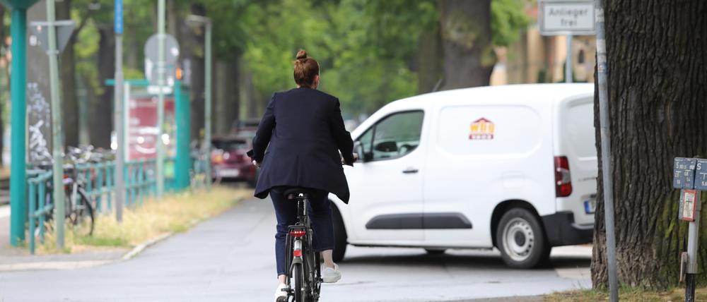 An der Einmündung Drevesstraße kommt es immer wieder zu gefährlichen Situationen und Unfällen.