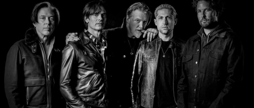 Josh Homme (Mitte) und seine Mitstreiter Troy Van Leeuwen, Jon Theodore und Michael Shuman.