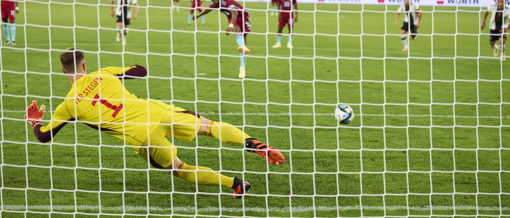 Fan-Trikot im Sonderangebot? Marc-Andre ter Stegen im Einsatz für die Nationalmannschaft.