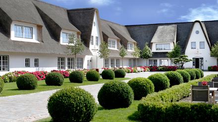 Unter Sylter Reet. Die Auffahrt des Hotelresorts Severin’s. Foto: promo