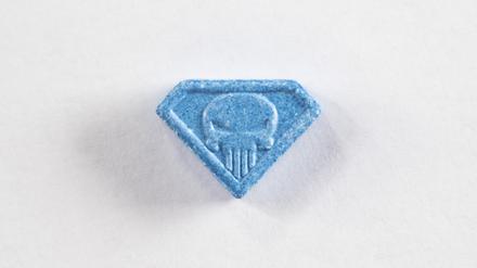 Eine Ecstasy-Pille «Blue Punisher».