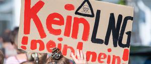 Kritiker des LNG-Terminals sind auf der Abgeordnetenreise nicht willkommen.