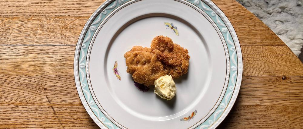 Schnitzeltag im Spitzenrestaurant: Im „Nobelhart & Schmutzig“ kommt mittwochs Bodenständiges auf den Teller.