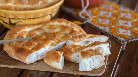 Fluffiges Fladenbrot lässt keinen Tropfen Sauce ungenutzt.
