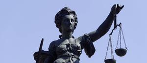 Eine Statue der Göttin Justitia.