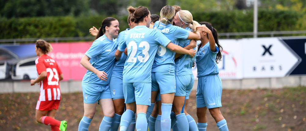 Viktoria durfte sich in der letzten Saison über das Traumlos Turbine Potsdam in der zweiten Runde des DFB-Pokals freuen.