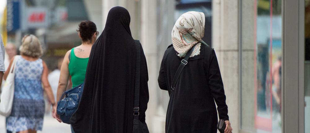 Muslimfeindlichkeit sei eines der „Phänomene, die bislang zu Unrecht zu wenig im Mittelpunkt der Aufmerksamkeit standen“, sagte die beamtete Staatssekretärin Juliane Seifert (SPD).