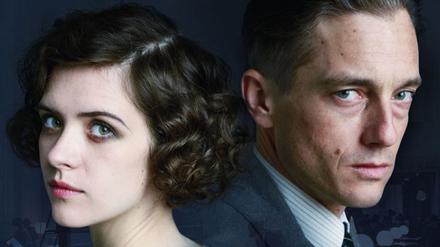 Auch in Staffel 5? Liv Lisa Fries als Charlotte Ritter und Volker Bruch als Kommissar Gereon Rath
