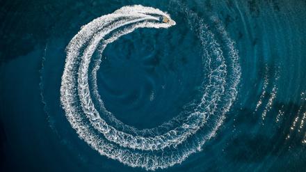 Der Wille zur Jacht. Die Hypermobilität der Reichen treibt den Ausstoß von CO₂ in extreme Höhen.