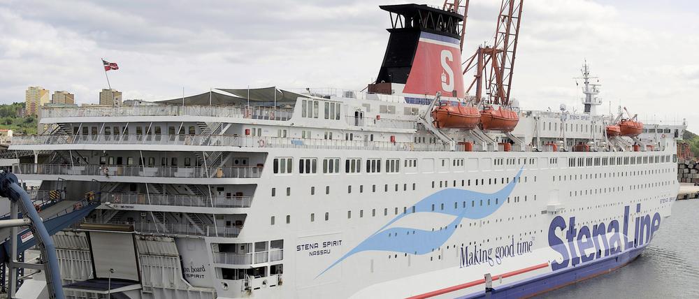 Die Ostsee-Fähre „Stena Spirit“ der Stena Line liegt im Hafenn von Gdynia, Polen (Archivbild).