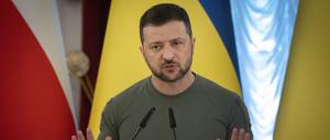 Wolodymyr Selenskyj auf einer gemeinsamen Pressekonferenz. 