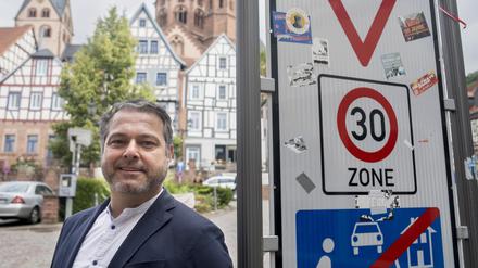 Interview mit dem FDP-Bürgermeister von Gelnhausen Daniel Glöckner, 28.6.2023, Gelnhausen, Thema: Tempo 30
