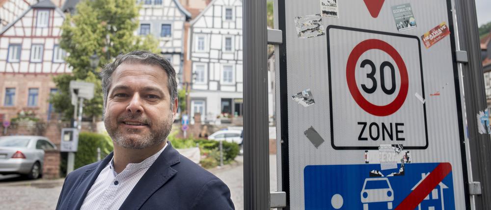 Interview mit dem FDP-Bürgermeister von Gelnhausen Daniel Glöckner, 28.6.2023, Gelnhausen, Thema: Tempo 30