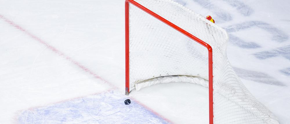 Nicht nur an Toren interessiert. Ein russischer Eishockeyprofi wurde nun in Polen festgenommen.