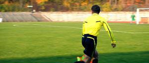 Schiedsrichter leiden enorm unter den Aggressionen auf dem Fußballplatz.
