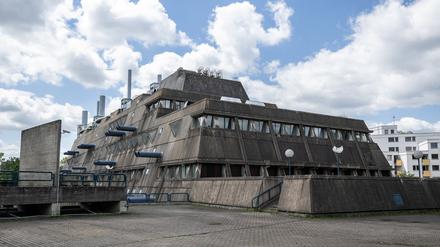 „Mäusebunker“: Blick auf das ehemalige Institut für Hygiene und Mikrobiologie. 