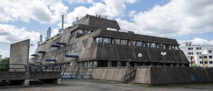 Blick auf das ehemalige Institut für Hygiene und Mikrobiologie. 