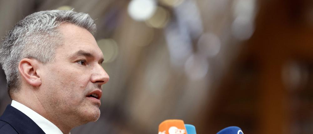 Österreich plant den Beitritt zum europäischen Luftverteidigungssystem, gab Kanzler Karl Nehammer am Samstag bekannt.