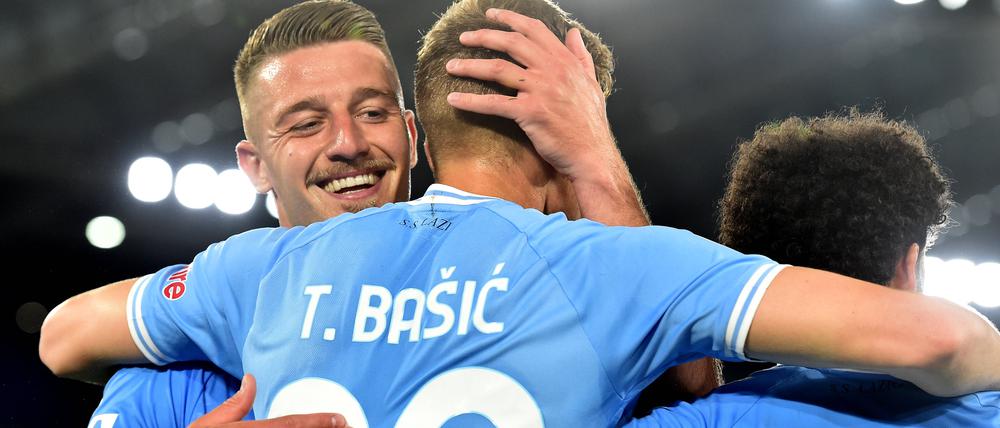 Ab nächste Saison braucht er eine neue Nummer. Toma Basic von Lazio Rom ist einer von zwei Spielern, der in der Serie A noch die 88 trägt.