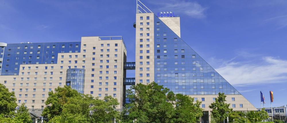 Im Estrel Hotel in Neukölln kam es zu einem tödlichen Unfall.