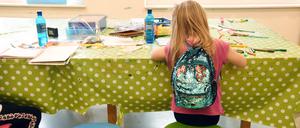 Malendes Kind der Arche Hellersdorf.