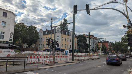 Wird bald verbessert: Die Treskowallee in Karlshorst. 