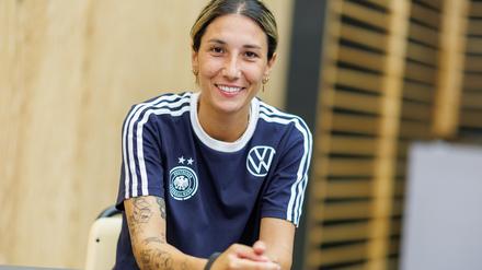 Trainingslager des Nationalteams in der WM-Vorbereitung. Nationalstürmerin Sara Doorsoun.