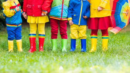 In den allermeisten Fällen korrigieren sich X- und O-Beine bei Kindern von selbst.