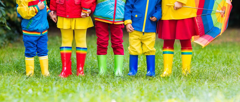 In den allermeisten Fällen korrigieren sich X- und O-Beine bei Kindern von selbst.